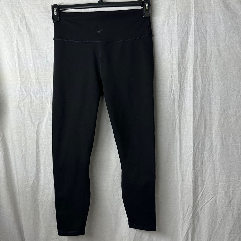 Fabletics PowerHold Black Leggings XS-S. BB9